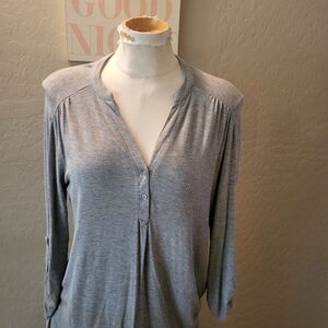 Cable & Gauge Gray Women's Top